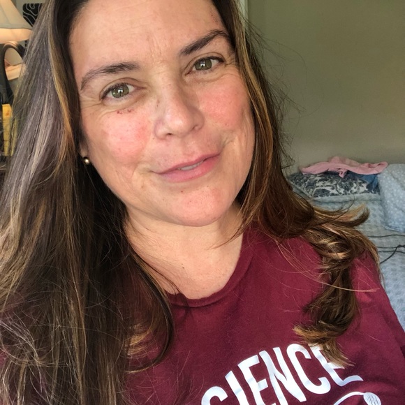 Meet your Posher, Allison - Picture 1 of 16